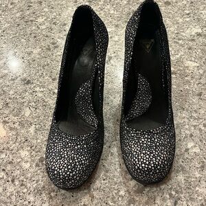Fabulous Fluevog black devilfish heels 8.5
